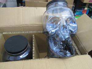 Lot of 2 Smoked Glass Skull Beverag...