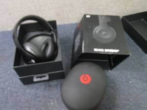 Beats by Dr. Dre Beats Studio3 Wire...
