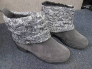 Muk Luks Womens Pattrice Boot Size...