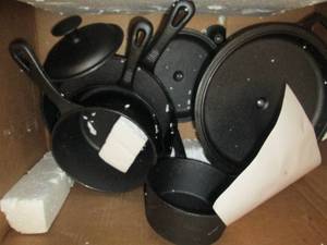 8 pc preseasoned cast iron cookware...