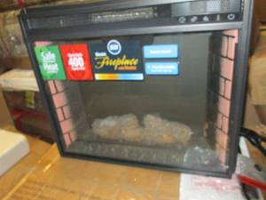 23 inch fire box powers on and puts...
