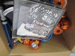 box of pumpkin treat jars, treat bu...