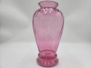 Beautiful Vintage Pink Rose Hand-Blown Crystal Vase