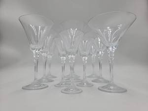 11 Fine Crystal Glasses 3 Wine, 2 Champagne, 3 Martini, 3 Juice