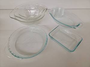 10 Piece Vintage Pyrex Collection-Custard Bowls,1.4 Gt Casserole, Pie Dish, 3 Stackable Mixing Bowls
