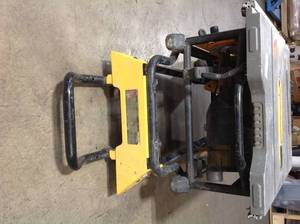 DEWALT 15 Amp Corded 10 in. Job Site Table Saw with Rolling Stand Really Used (FOR PARTS) review pictures