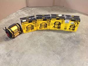 Lot of 5 DEWALT 1400 Peak Amp Portable Car Jump Starter with Digital Compressor (review pictures)