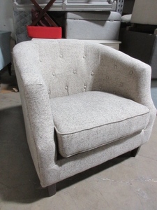 lot 709 image: BUTTON TUFTED BARREL CHAIR