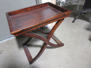 lot 738 image: CONTEMPORARY WOOD END TABLE