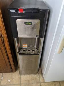 Viva Water Cooler Door missing Hin...