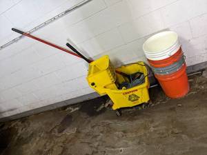 Rubbermaid Mop Bucket, and Mop, Inc...