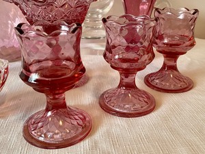 lot 105 image: Beautiful Colored Glassware