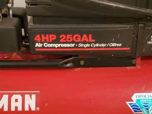 lot 8 image: Craftsman 4 hp 25 Gallon Air Compressor