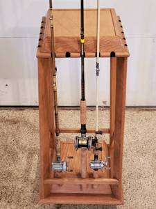 lot 37 image: (3) Fishing Rods & Reels Lot