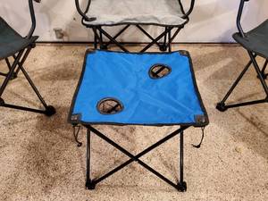 lot 206 image: (3) Camp Fire Chairs and (1) Drink Holder