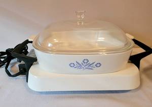 lot 145 image: Cornflower Blue Corningware Collection and More
