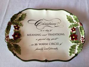 lot 155 image: Festive Christmas Serving Collection