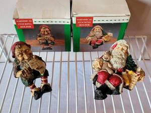 lot 156 image: Festive Holiday Ornament & Decoration Grouping