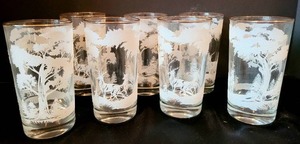 lot 164 image: Beautiful Glassware and Silver Plate Entertaining Grouping