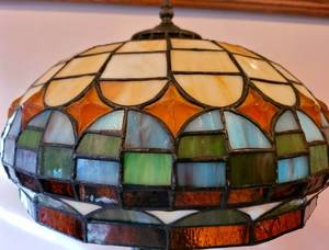 lot 193 image: Colorful Tiffany-Style Stained Glass Lamp