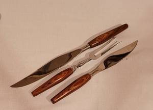 lot 258 image: Beautiful Wood-handled Carving Set Plus Kitchen Utensils