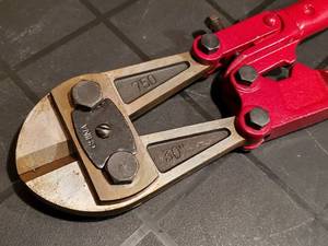lot 215 image: Large Bolt  Lock Cutters