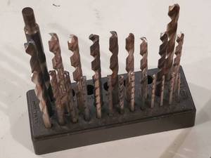 lot 210 image: Large Drill Bits Lot