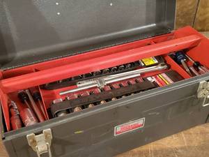 lot 47 image: Master Mechanic Metal Tool Box with Craftsman Tools