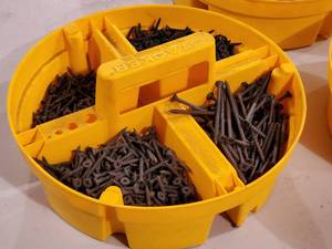 lot 297 image: Screw in a Bucket Storage Unit