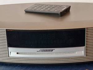 lot 293 image: Bose Wave CDRadio Music System III with Remote