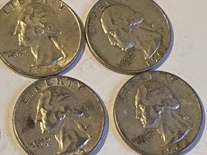 lot 310 image: (25) Silver U.S. Quarter Coins