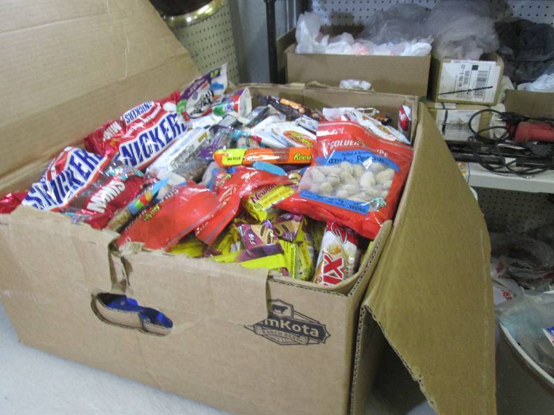 (C-3) Big Box Full of Assorted Snac...