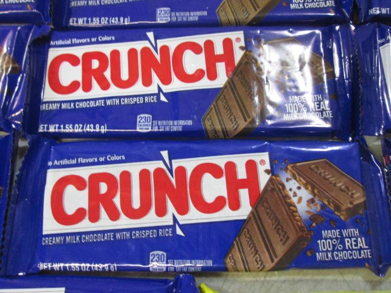 (B-2) 20 Assorted Candy Bars Past D...