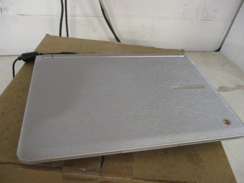 Chrome Samsung Laptop with charging...
