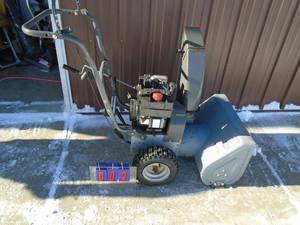 Craftsman 522 snow blower. Good used condition. Tested & works. As shown.
