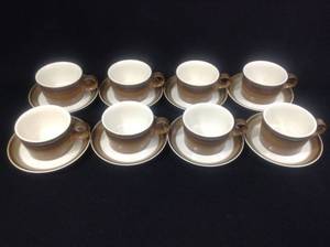 lot 4 image: Mikasa EarthtoneMidcentury Patterns (a1)