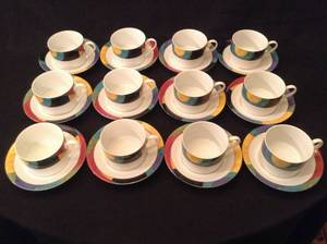 lot 5 image: Mikasa Variety of Dinnerware (a2)