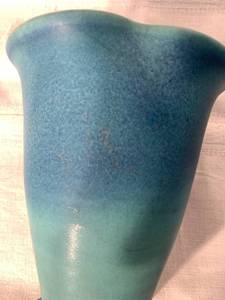 lot 47 image: Van Briggle Vase (F1)