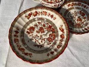 lot 148 image: Spode Indian Tree Dinnerware (F2)