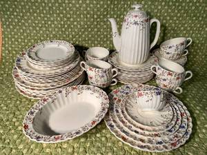 lot 156 image: Spode Wickerdale China  (E1)