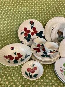 lot 153 image: Beautiful Dinnerware inspired by Nature (E1)