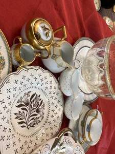 lot 164 image: Fancy Gold-trimmed Dinnerware (E3)