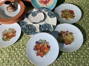 lot 168 image: Dishes in Warm Colors with Blue  (C3)