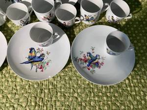 lot 170 image: Six Three Piece Lunch Sets (C5)