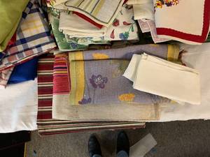 lot 201 image: New and Old Household and Party Linens  (C3)