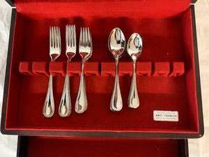 lot 209 image: Silverplated Flatware from Towle  (A2)