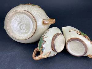 lot 80 image: McCoy Teapot, Cream and Sugar (K1)