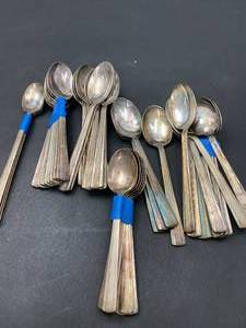 lot 54 image: Vintage Silver Plate (G4)