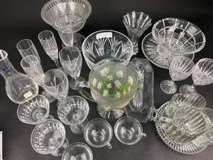 lot 107 image: Lively and Lovely Crystal and Glass (H1)