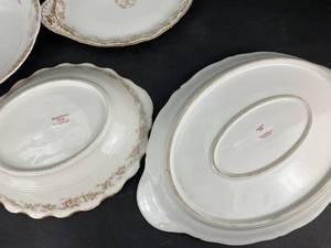 lot 115 image: Collection of Theodore Haviland Limoge China (H2)